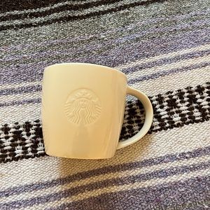 Starbucks 2010 White Embossed Logo Venti Coffee Mug